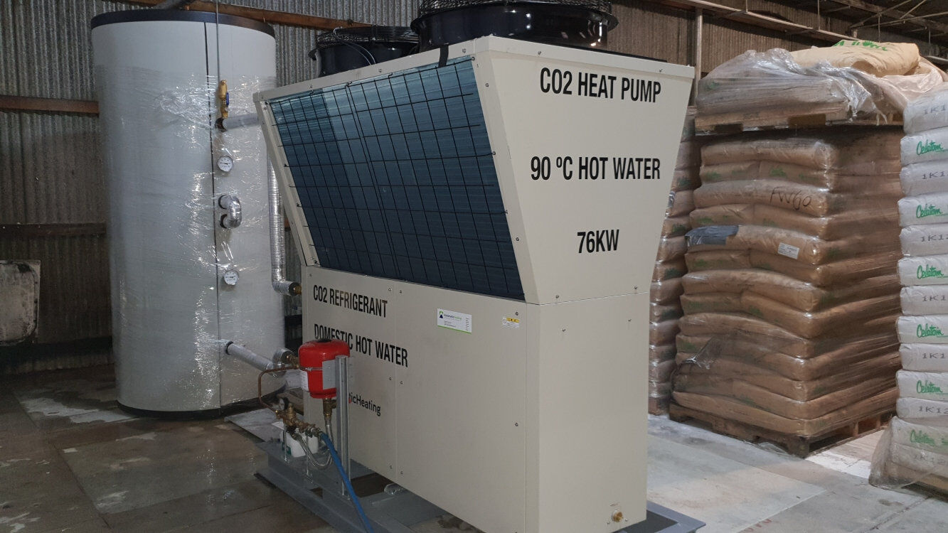 CO2 Heat Pump and Tank