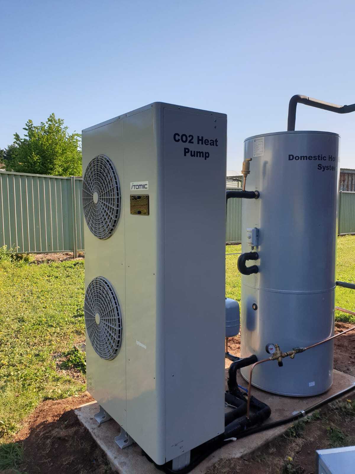 commercial-hot-water-heat-pump-solutions